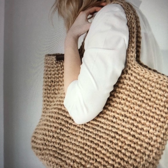 Scandinavian Style Crochet Tote Bag - Picture 4 of 16